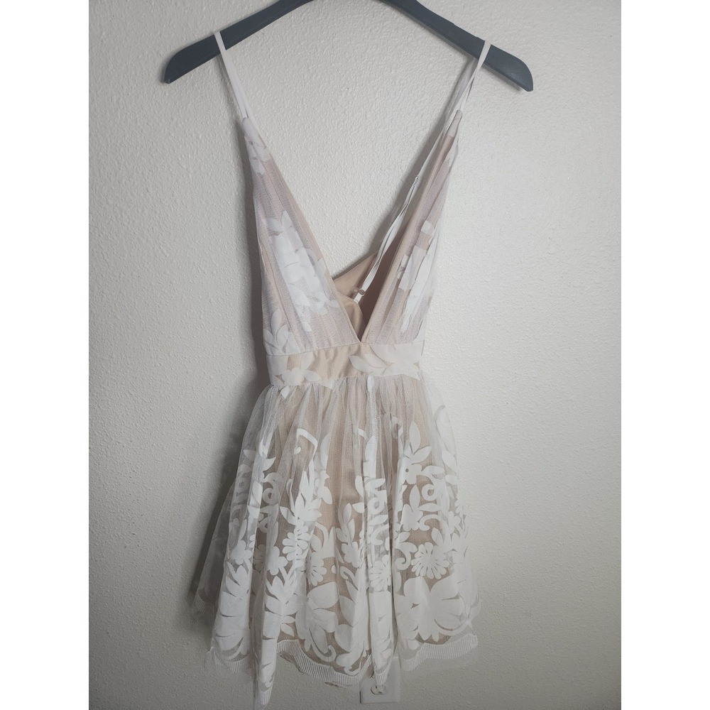 Luxxel White Flocked Velvet Tulle Fit and Flare Mini Dress Bridal Shower LWD L - Picture 2 of 9
